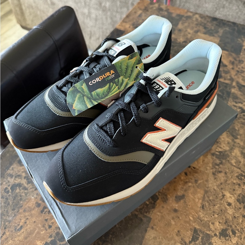 New Balance 997H Shoes - Black/Cayenne - 12.5 NWT